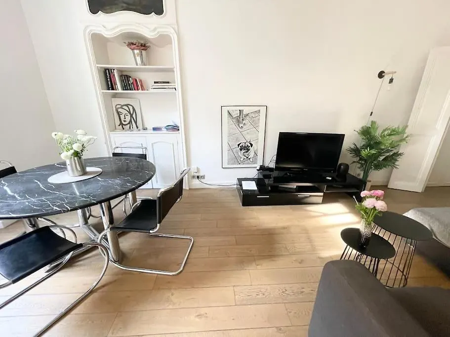 Homelivia, Vieux Nice, Appartement De Charme, Clim Balcon 0*, ニース フランス